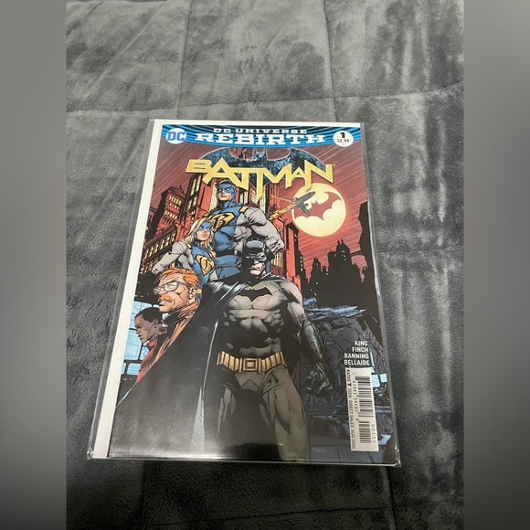 DC’s Batman Rebirth - Issues 1-5, 7-9 - Picture 2 of 9